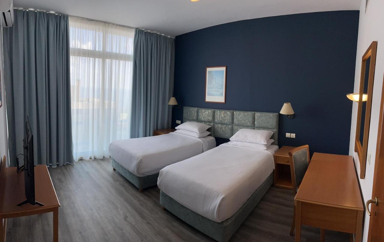 El Sheikh Suites Hotel ベイルート エクステリア 写真